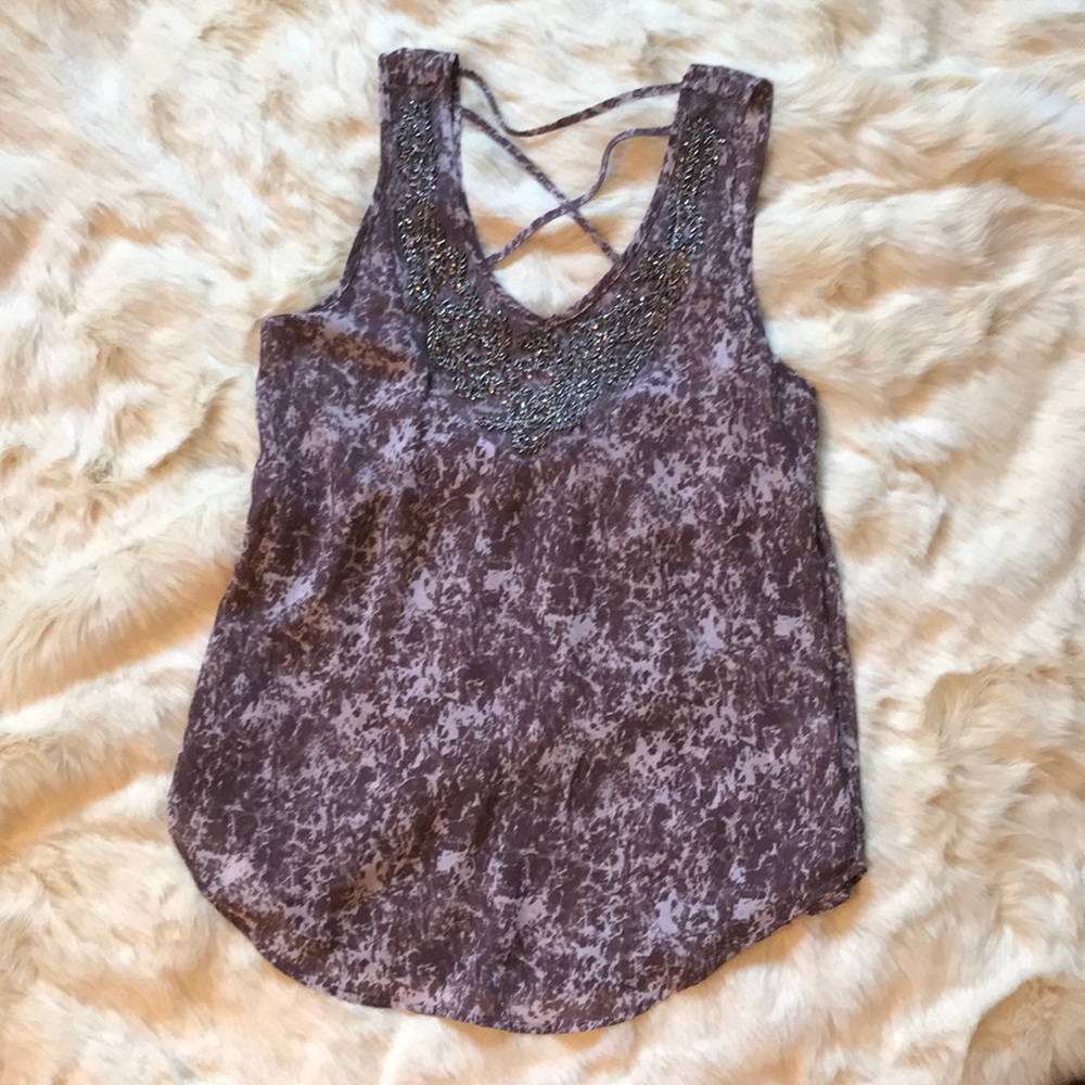 SLEEVELESS BURGUNDY TOP WITH CRISSCROSS BACK!